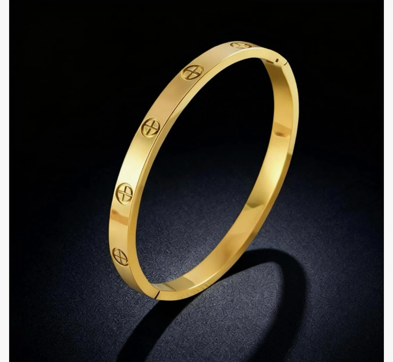 Gold-tone bangle bracelet