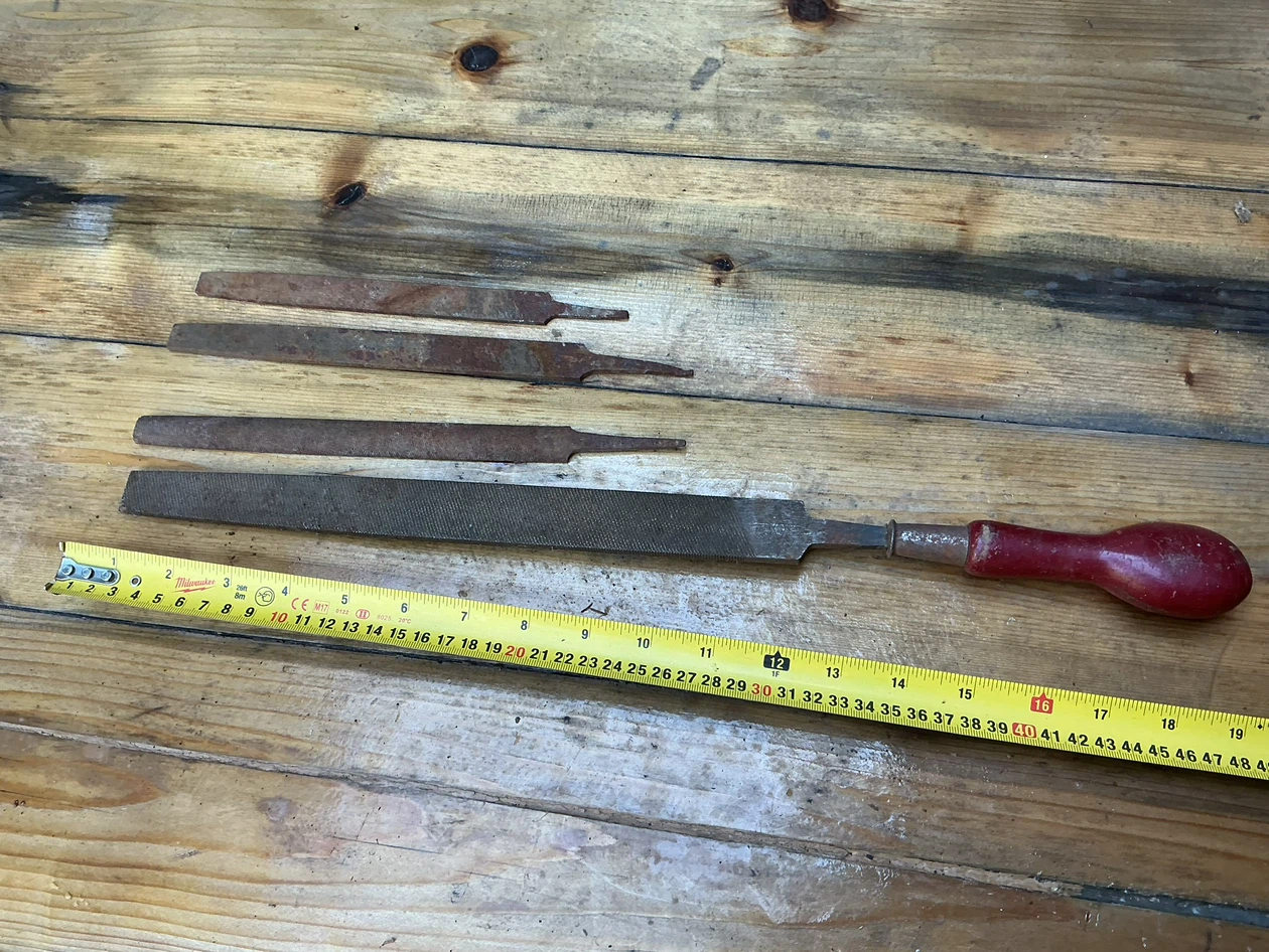 Set of 4 Vintage Metal Files !