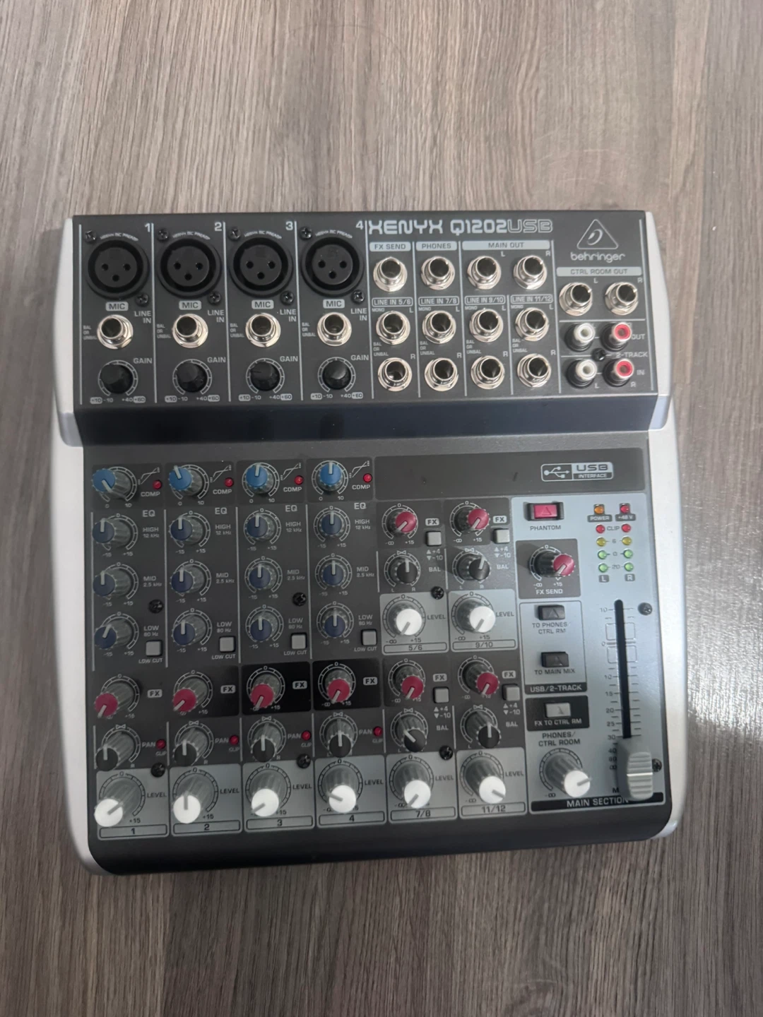 Behringer XENYX Q1202USB Mixer with 2 Microphones