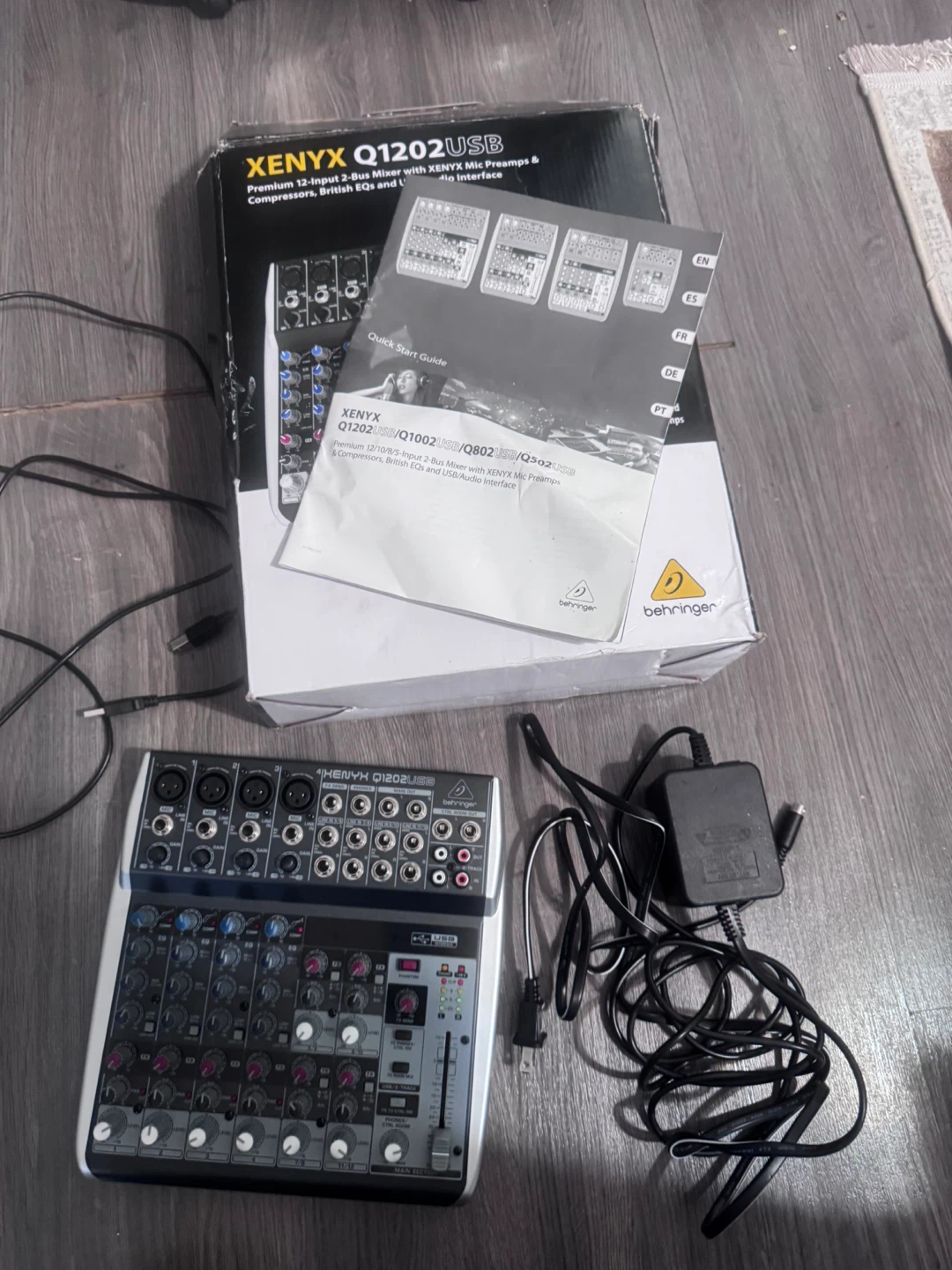 Behringer XENYX Q1202USB Mixer with 2 Microphones - photo 3