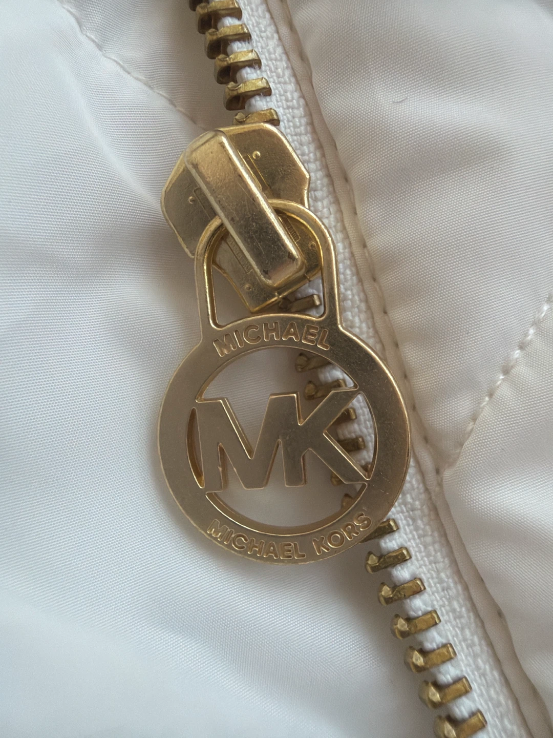 Michael Kors Puffer Vest White - photo 2