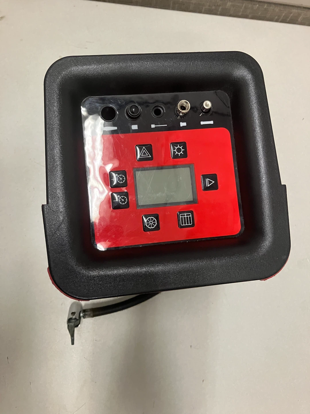 MotoMaster Digital Tire Inflator