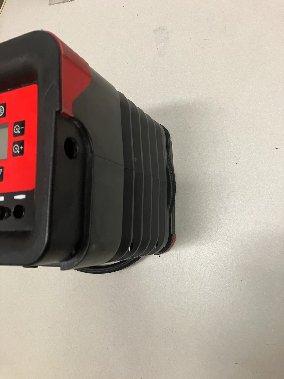 MotoMaster Digital Tire Inflator - photo 3