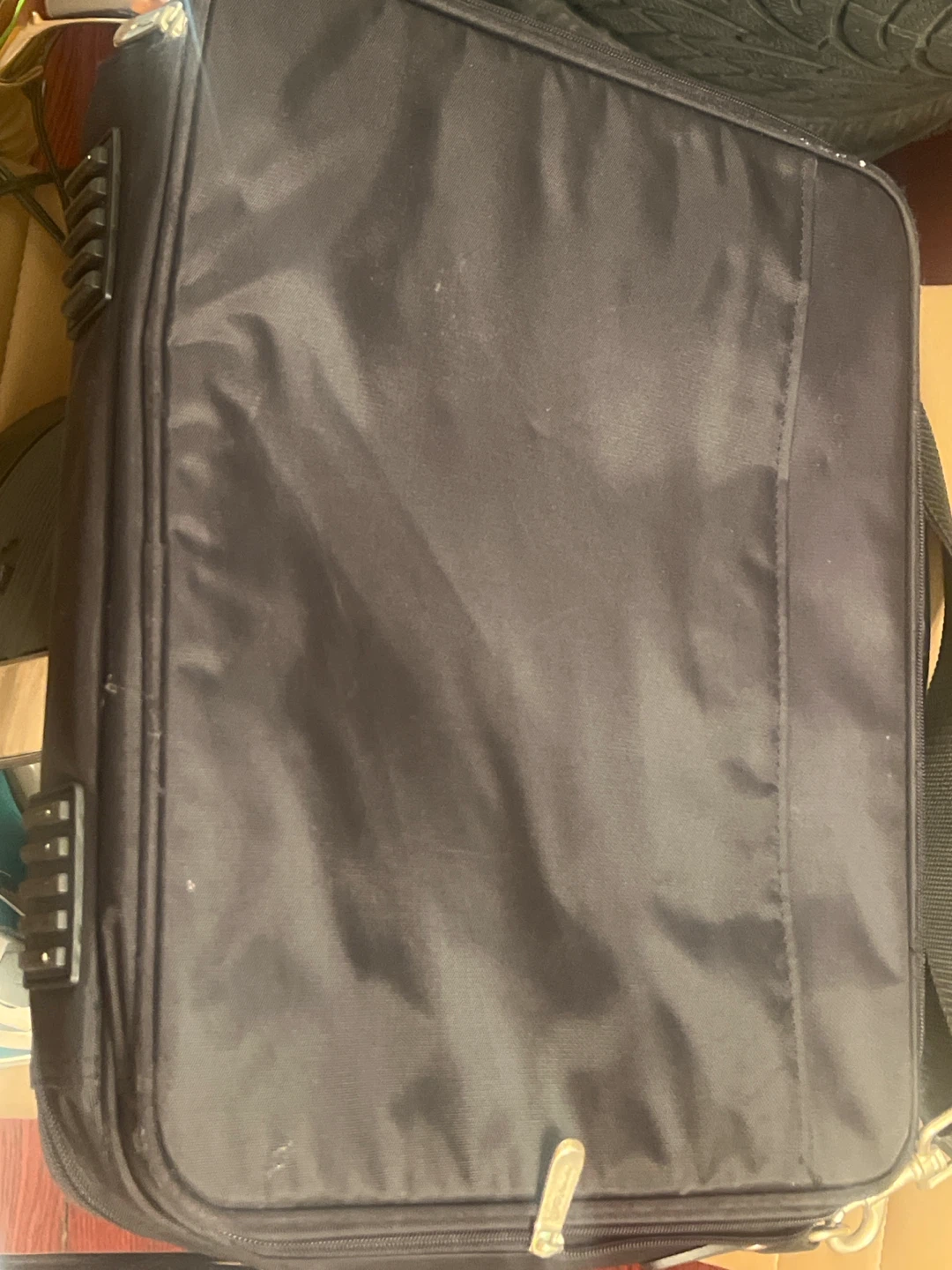 Targus Black Laptop Briefcase - photo 2