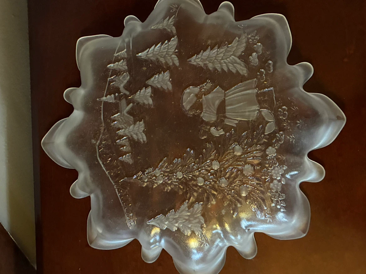 Vintage Mikasa Christmas Story Etched Glass Holiday Dish - photo 2