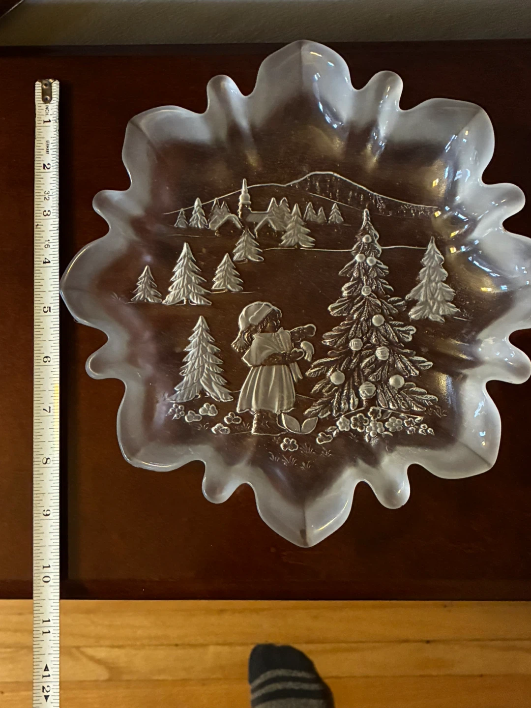 Vintage Mikasa Christmas Story Etched Glass Holiday Dish - photo 5