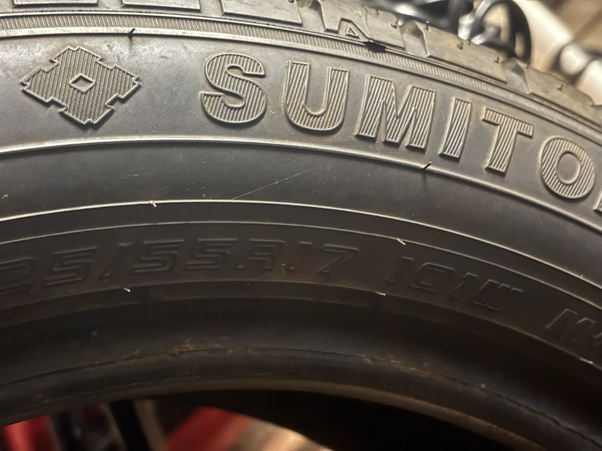 Sumitomo 225/55R17 Tires