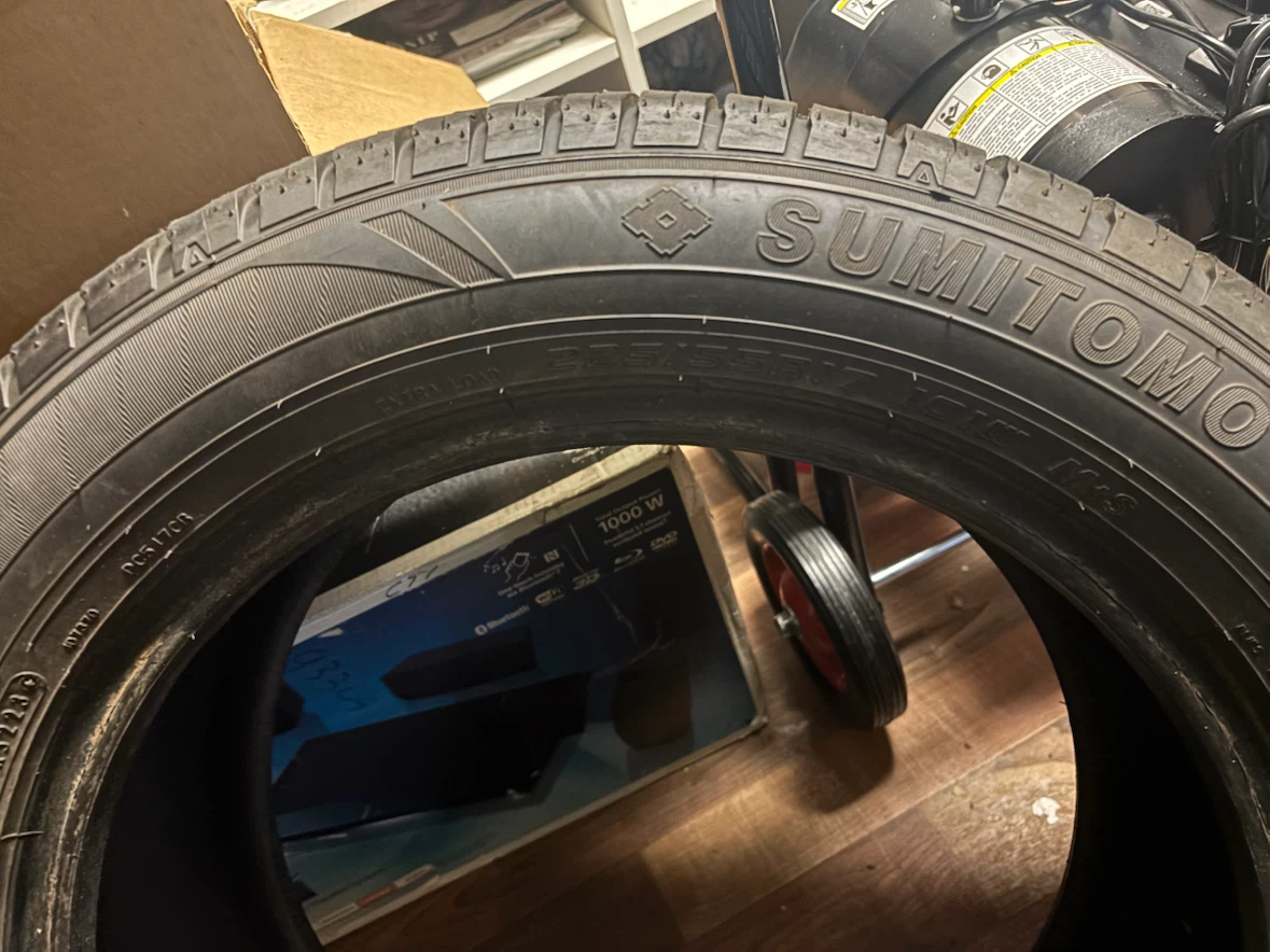 Sumitomo 225/55R17 Tires - photo 3