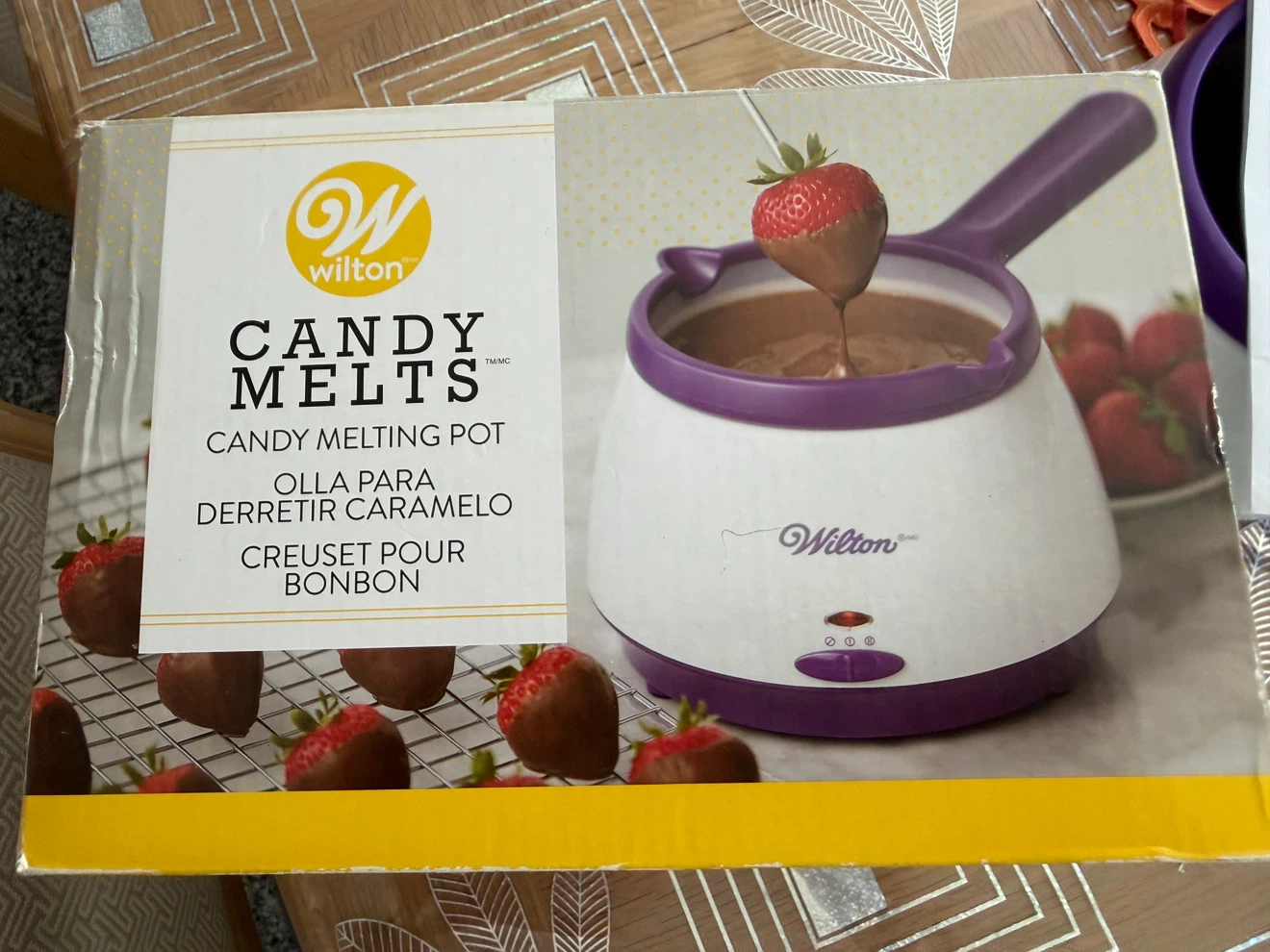 Wilton Candy Melts Melting Pot - photo 2