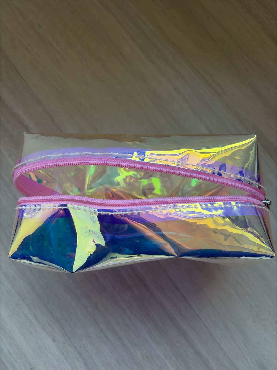 Holographic Makeup Pouch - photo 2