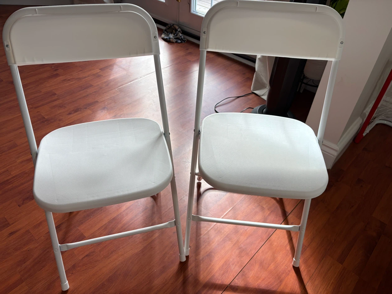 Table and chairs rentals - photo 4