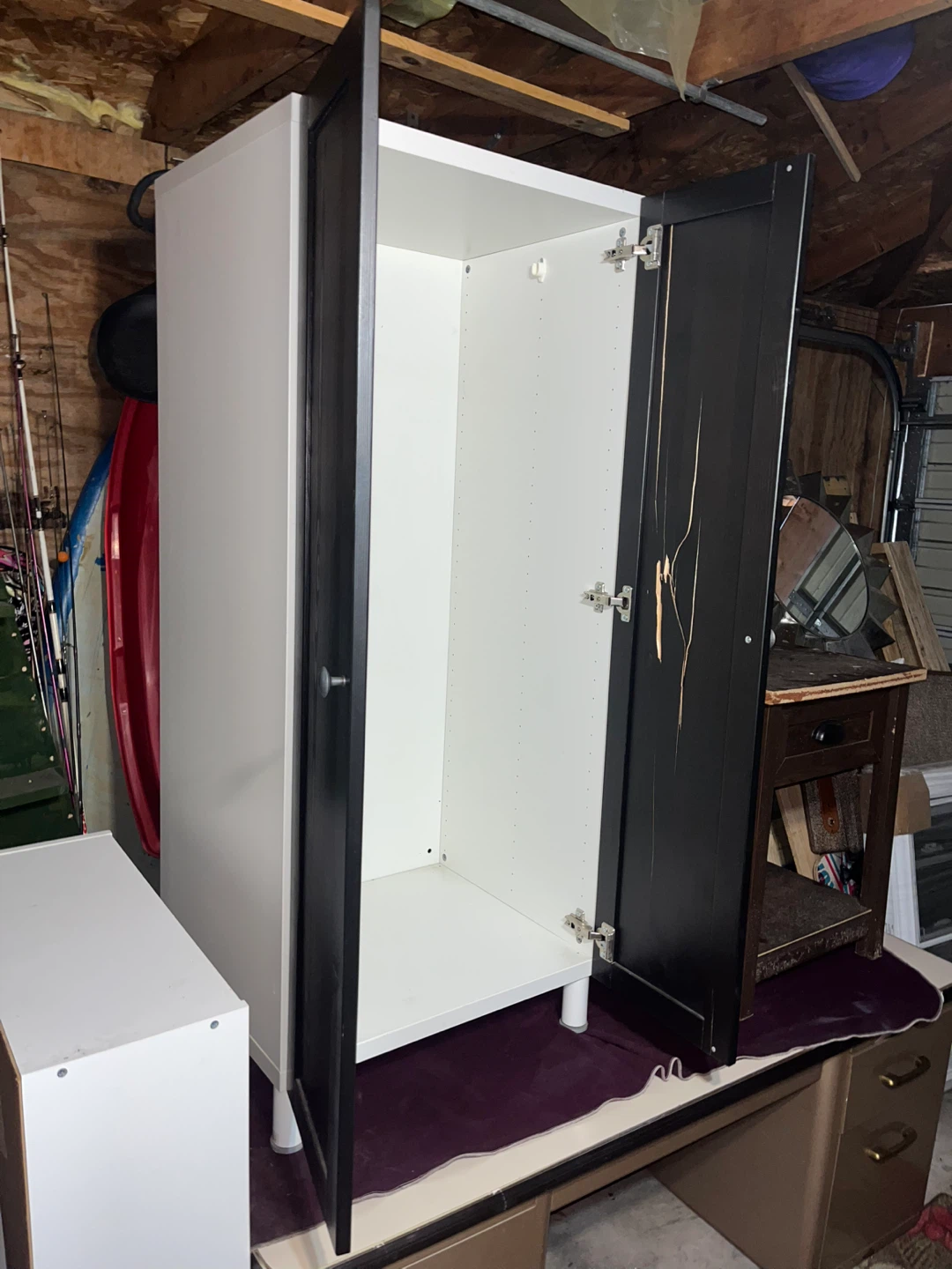 Black and white two-door wardrobe - photo 2