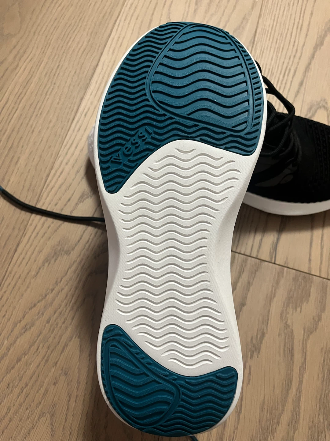Vessi Everyday 2.0 Sneakers -  Size 10 - photo 2