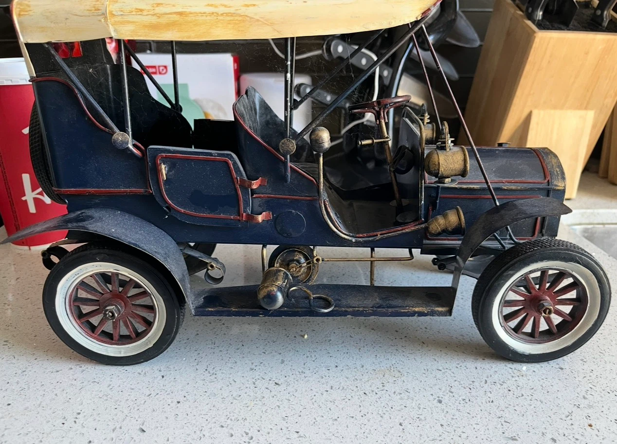 Vintage Buick Model Car collectors item - photo 2
