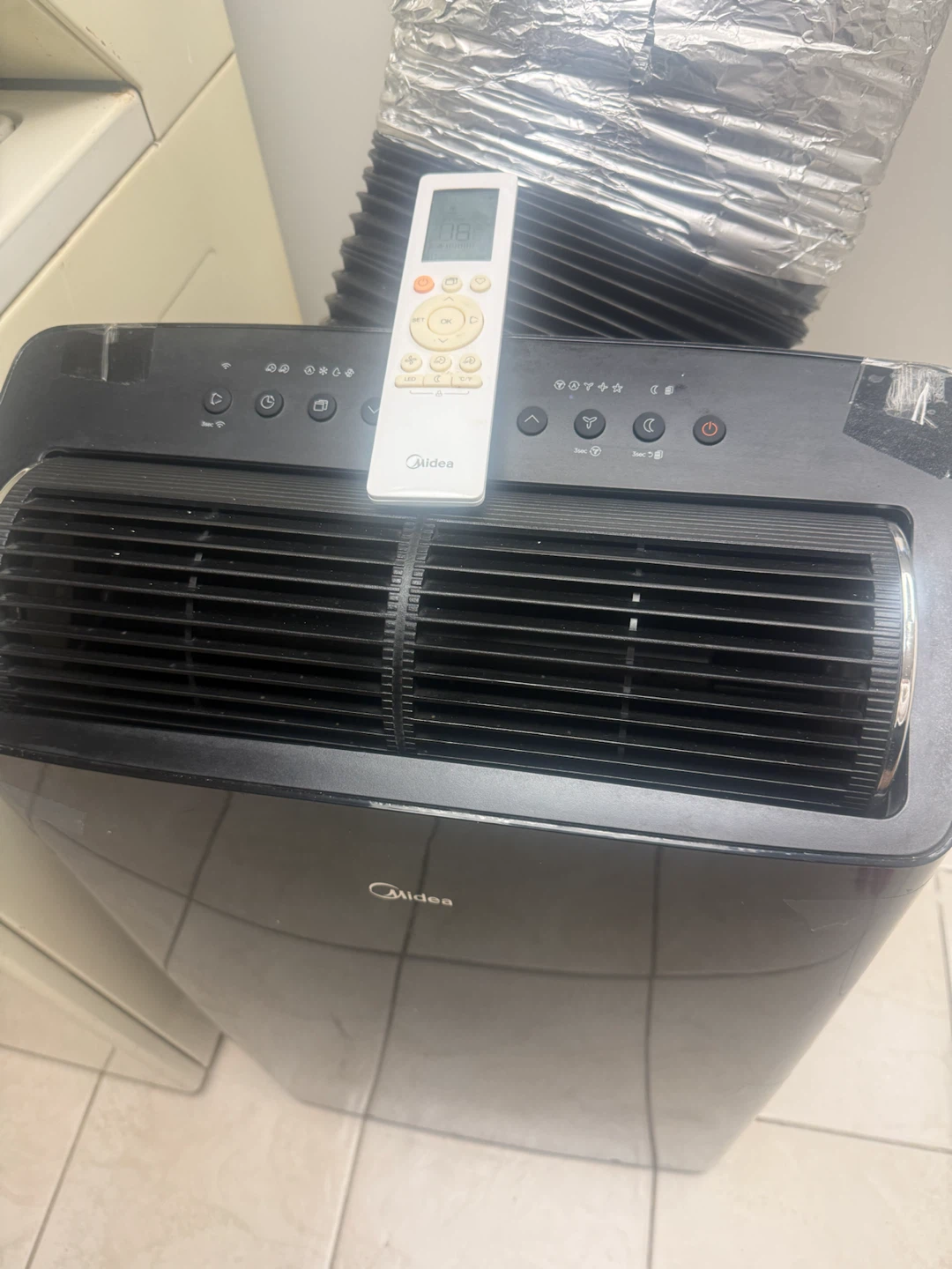 Air conditioner midea pick up only cash only