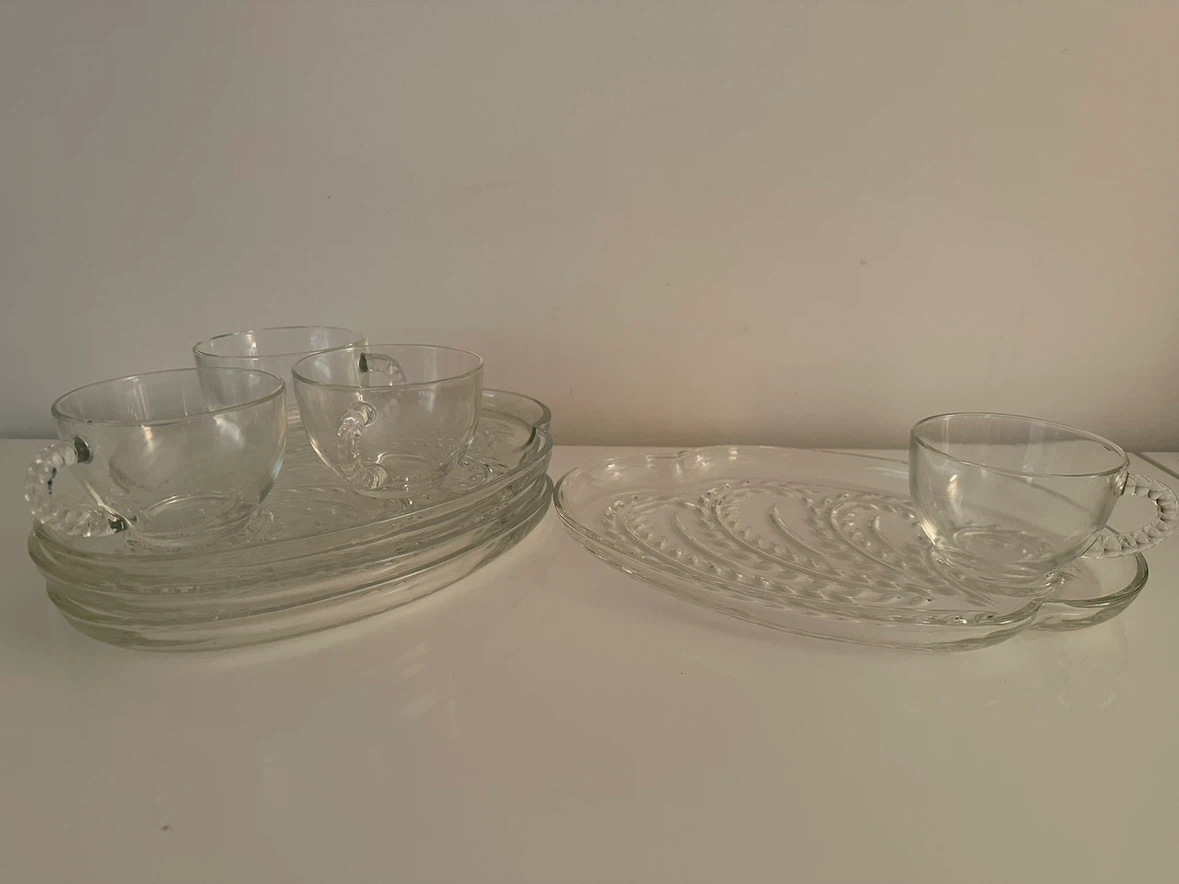 Vintage 1950-60’s Set of 4 Glass Snack Plates with Matching Cups