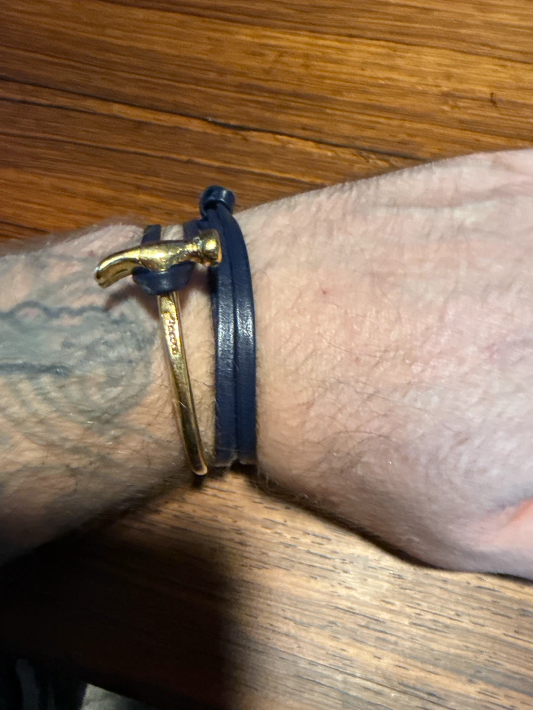 Tods Hammer Leather Bracelet