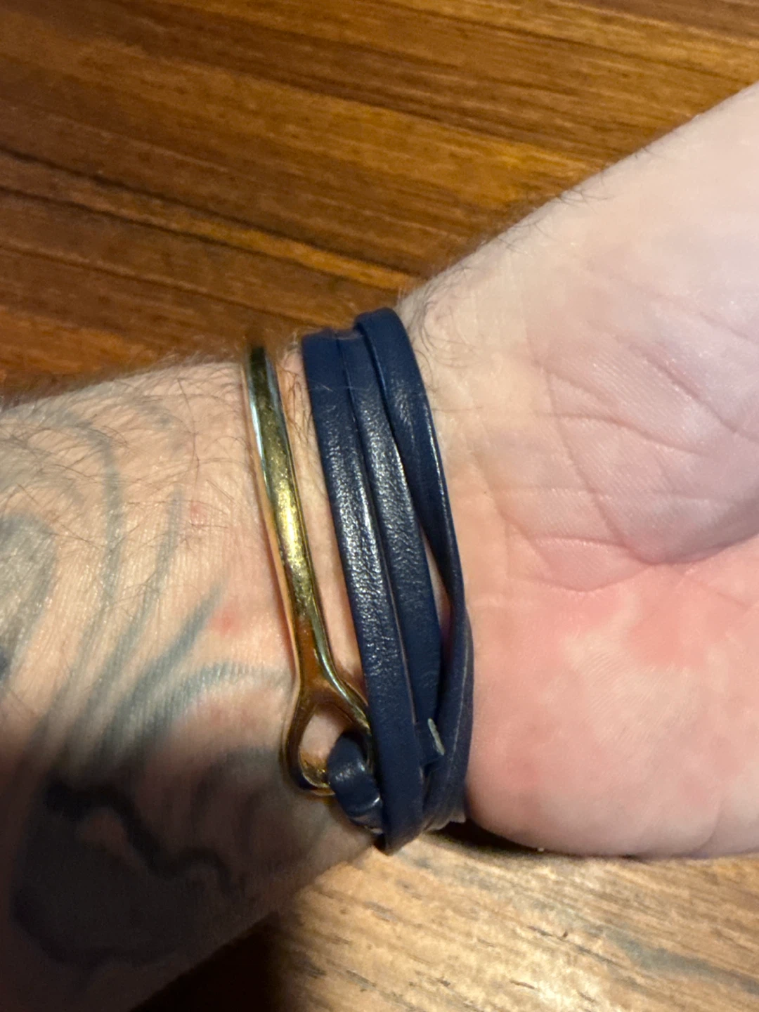 Tods Hammer Leather Bracelet - photo 2