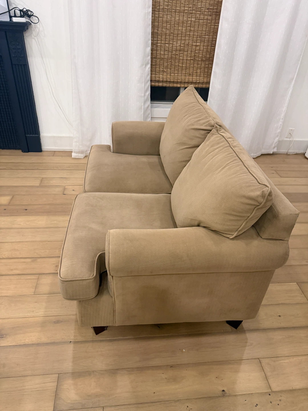 Beige Couch / Sofa (3+2)