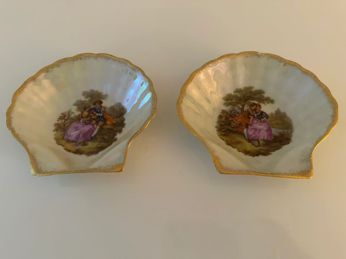 Vintage Limoges Fragonard Porcelain Shell Trinket Dishes - photo 2