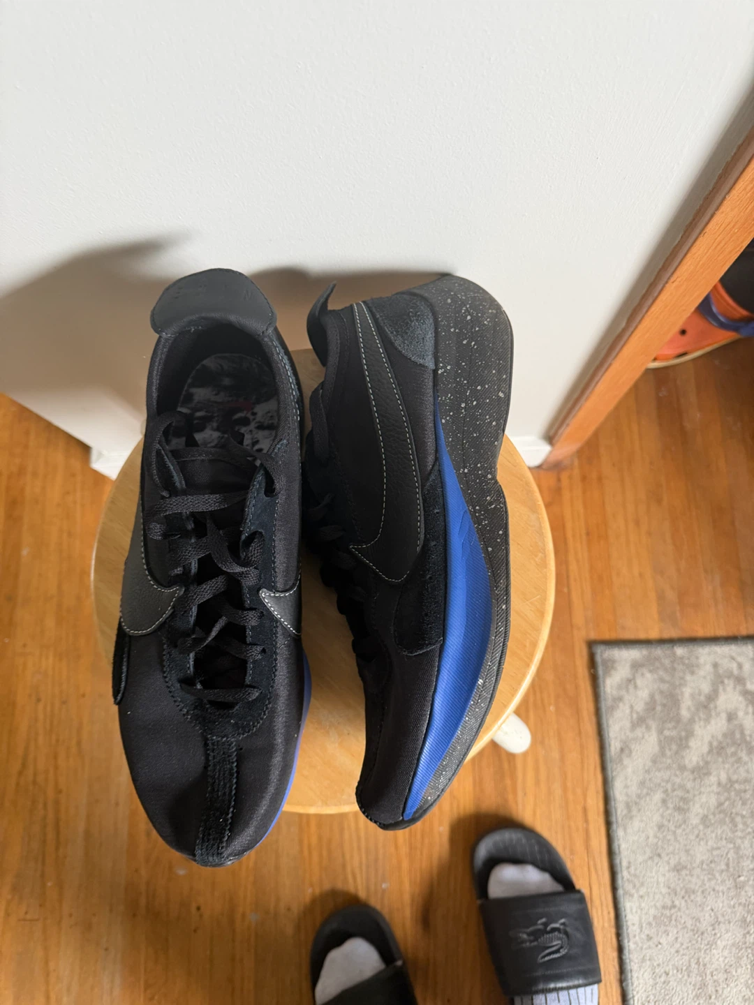 Nike Black Sneakers - photo 2