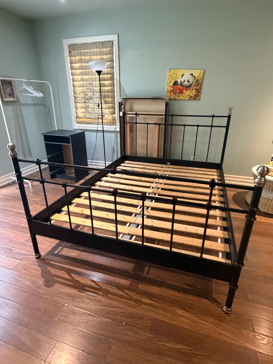 Queen size Black Metal Bed Frame