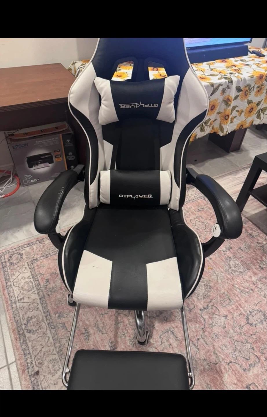 Gaming chair in good condition