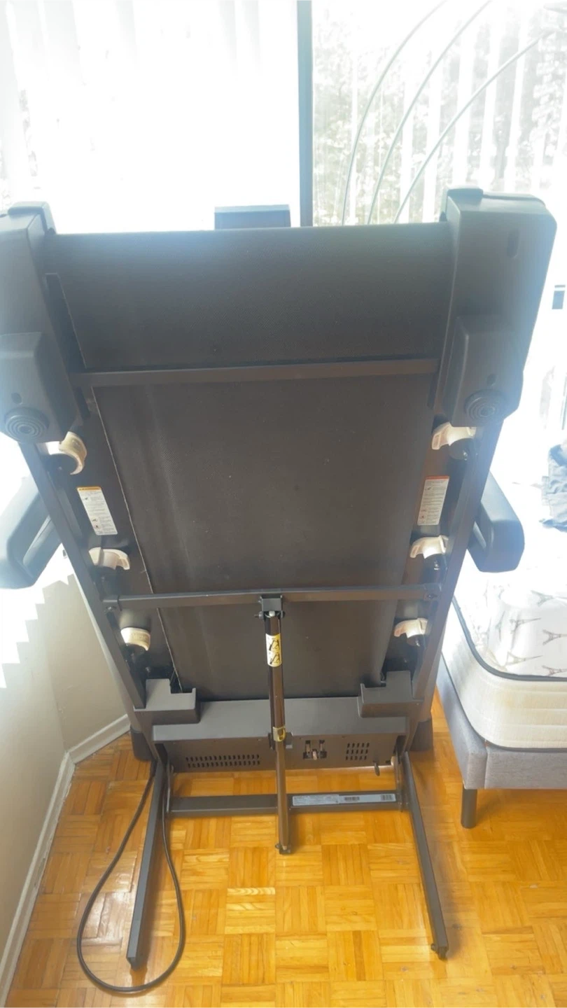 NordicTrack C700 Treadmill - photo 3