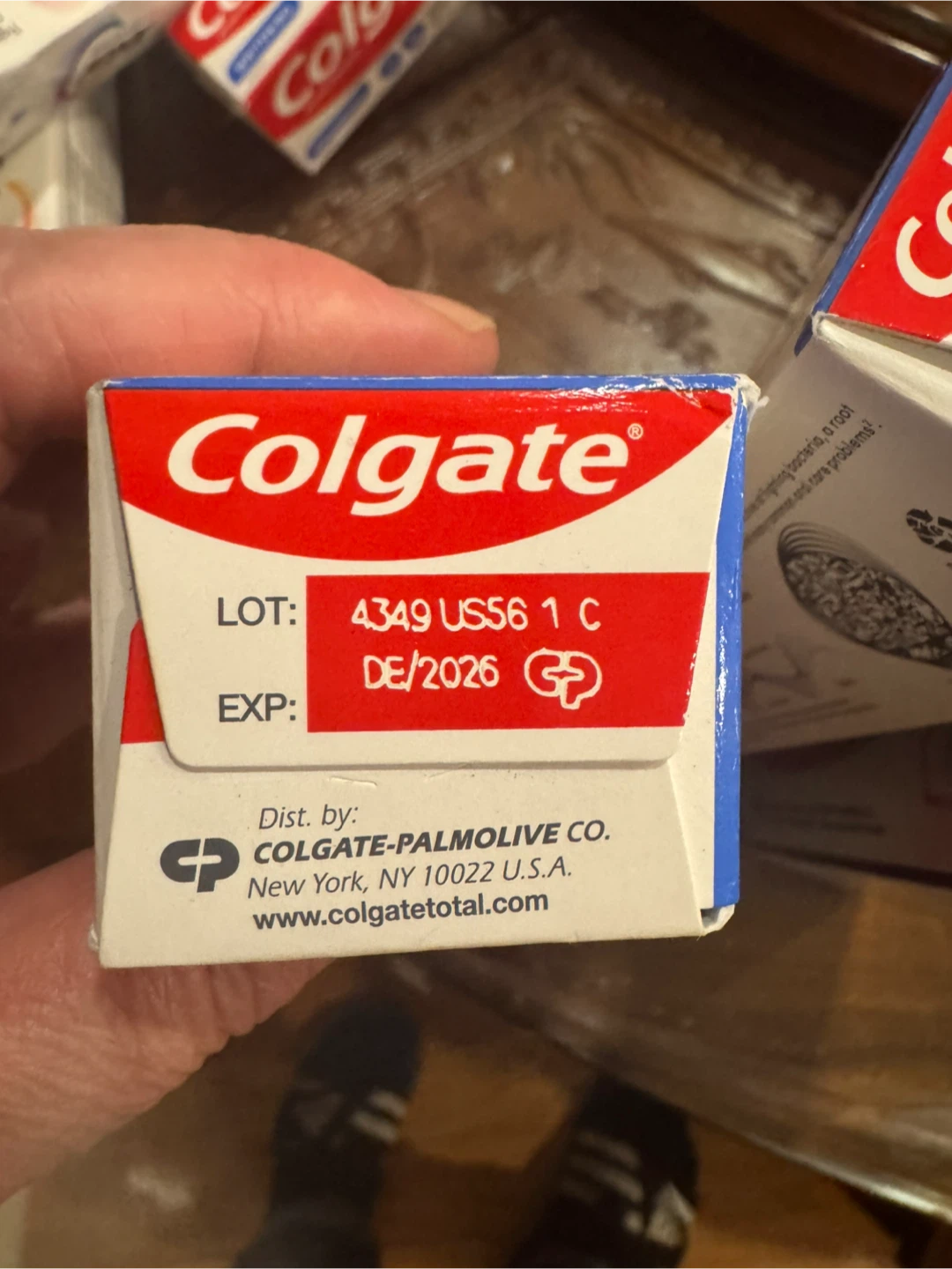 Expiring soon sales Colgate Toothpaste Assortment - photo 2