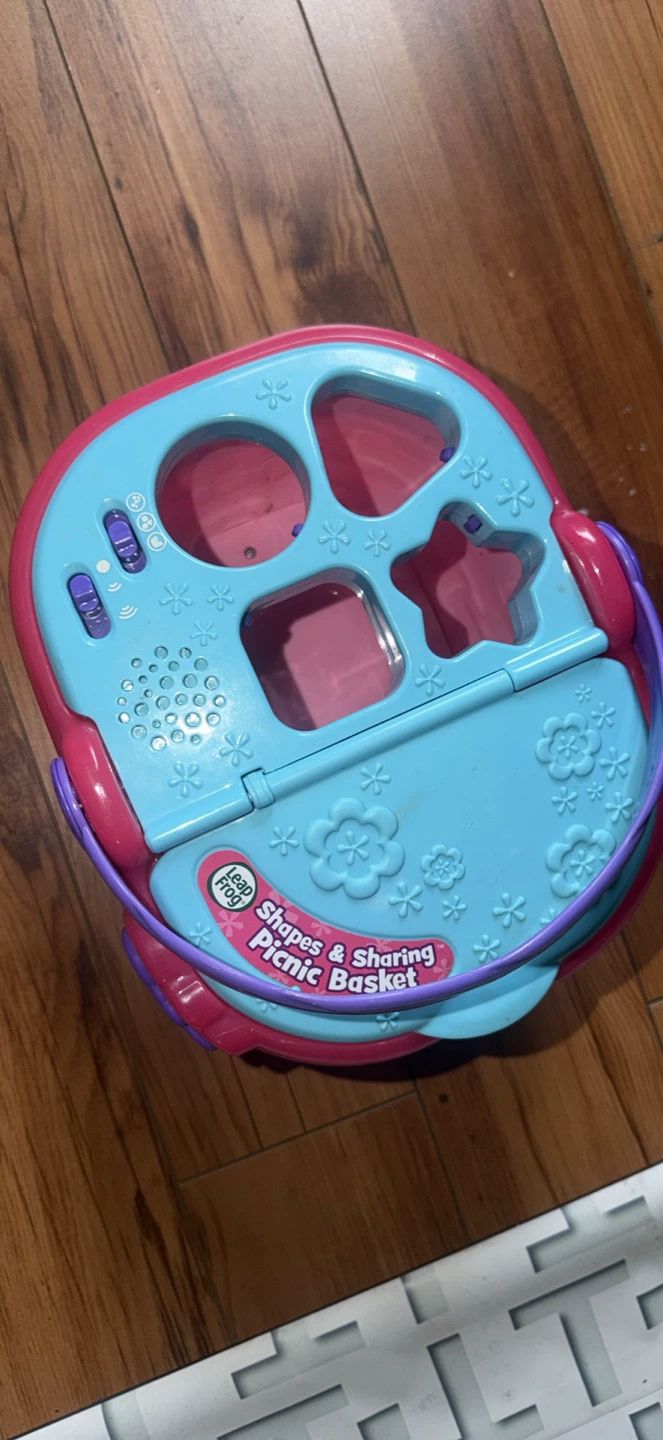 Toys , shoes , heel