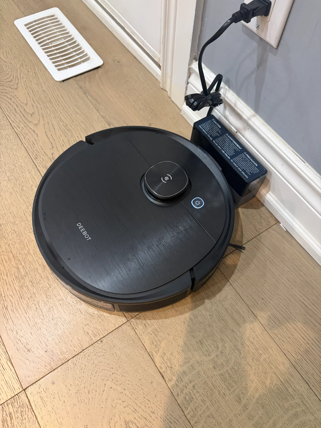 ECOVACS DEEBOT OZMO T8 AIVI – Robot Vacuum & Mop