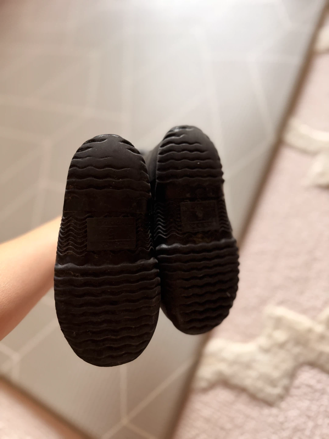 Stonz kids rain/winter boots size 5 - photo 5