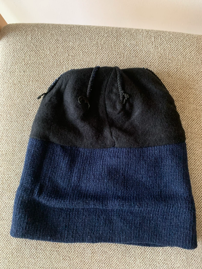 Swan brand navy blue snowflake knit toque - photo 4