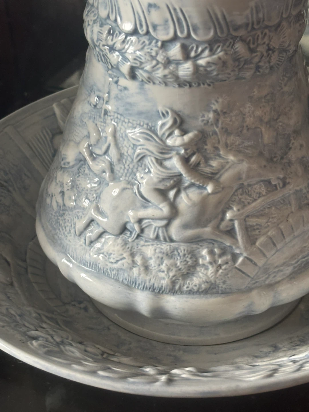 Vintage Ceramic Wash Basin and Pitcher Set - photo 2
