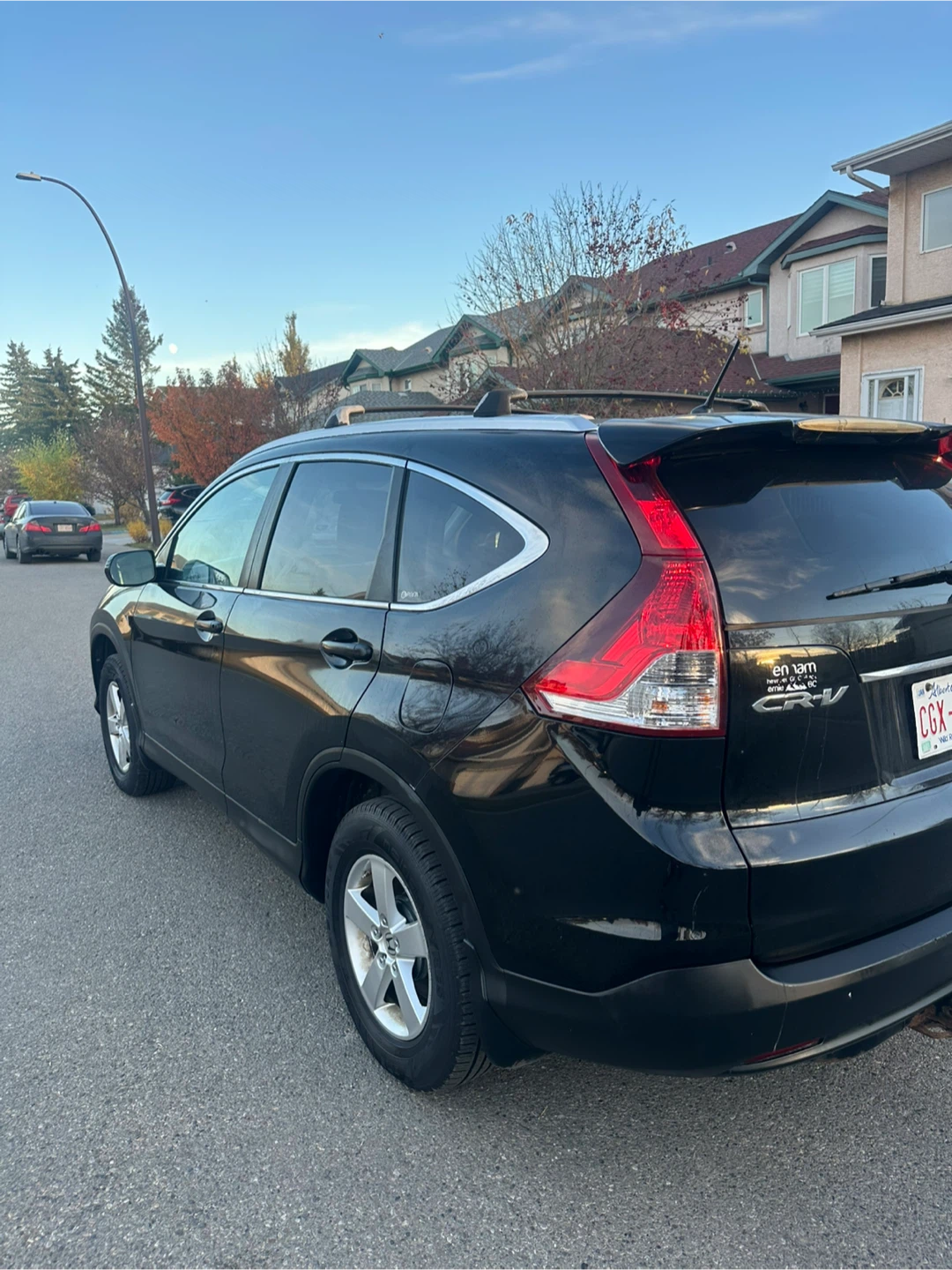 Black Honda CR-V SUV 2012