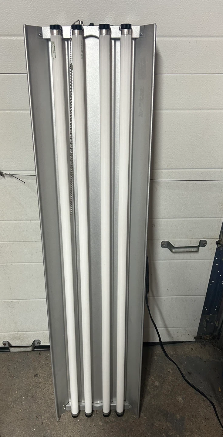 4-Foot 4-Light Fluorescent Shop Light - photo 2