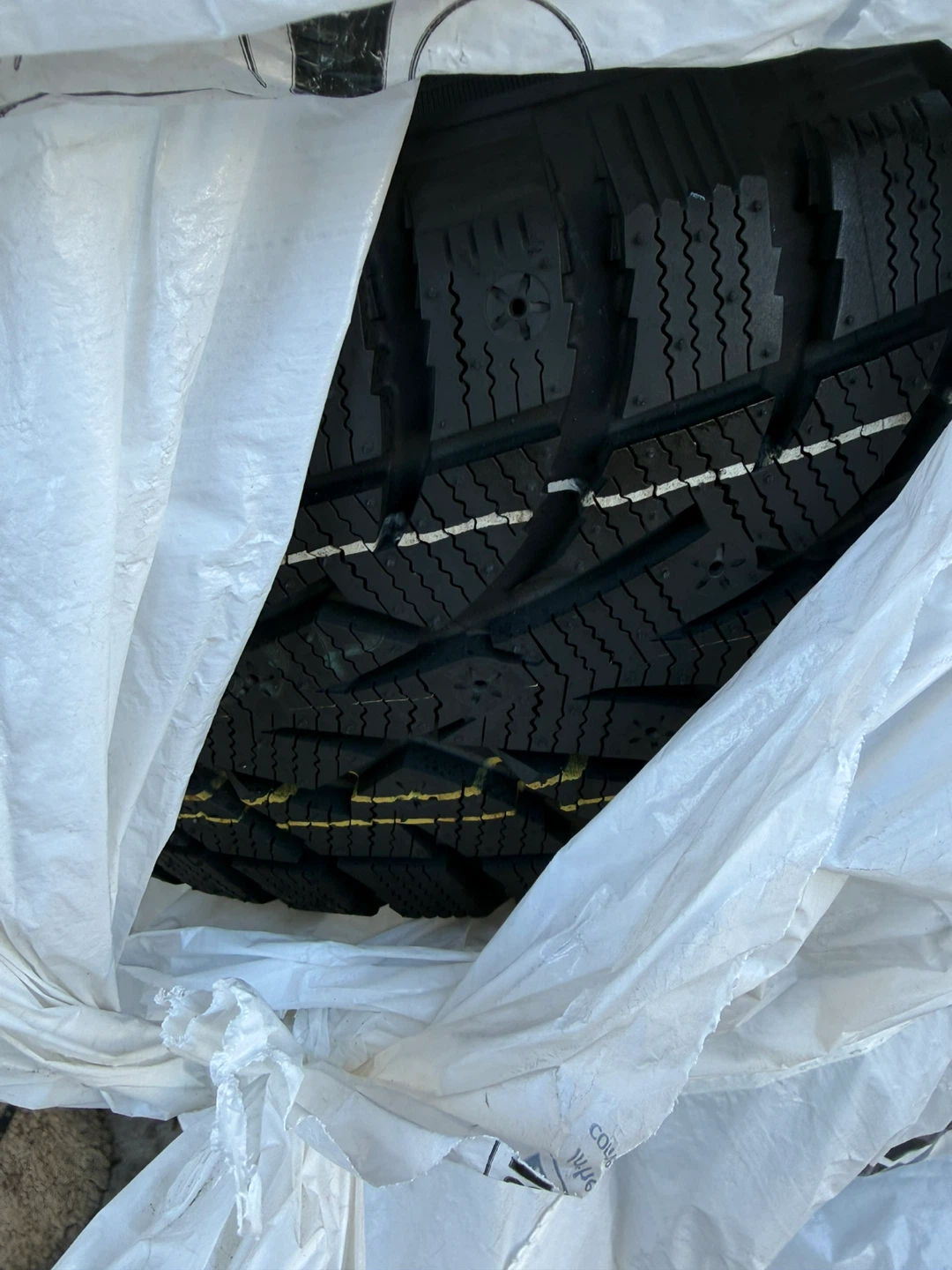 Never Used 4 Toyo Observe G3 Ice Winter Tires $575 OBO