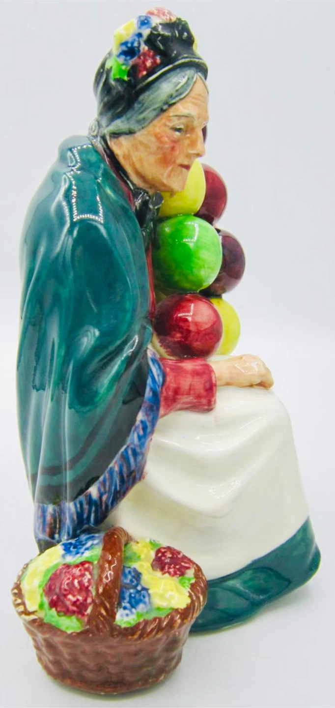 Royal Doulton The Old Balloon Seller Figurine HN1315 - photo 5