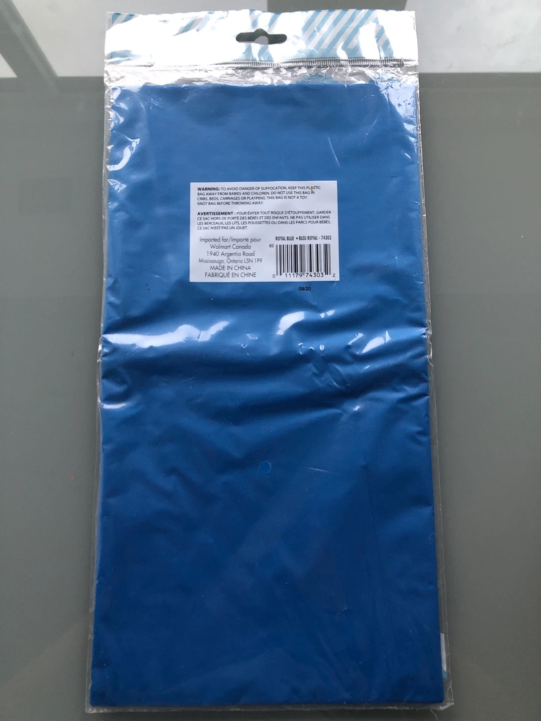 Party-Eh! Royal Blue Tablecover - photo 2