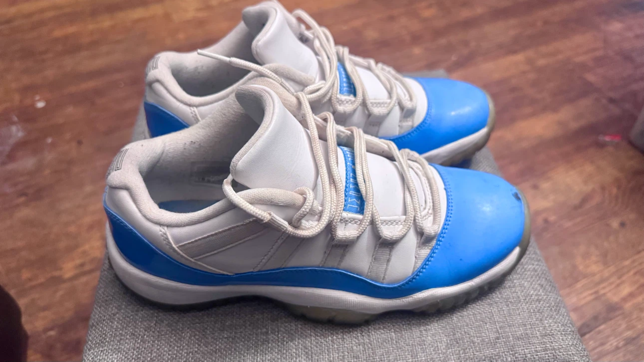 Air Jordan 11 Low University Blue - photo 3