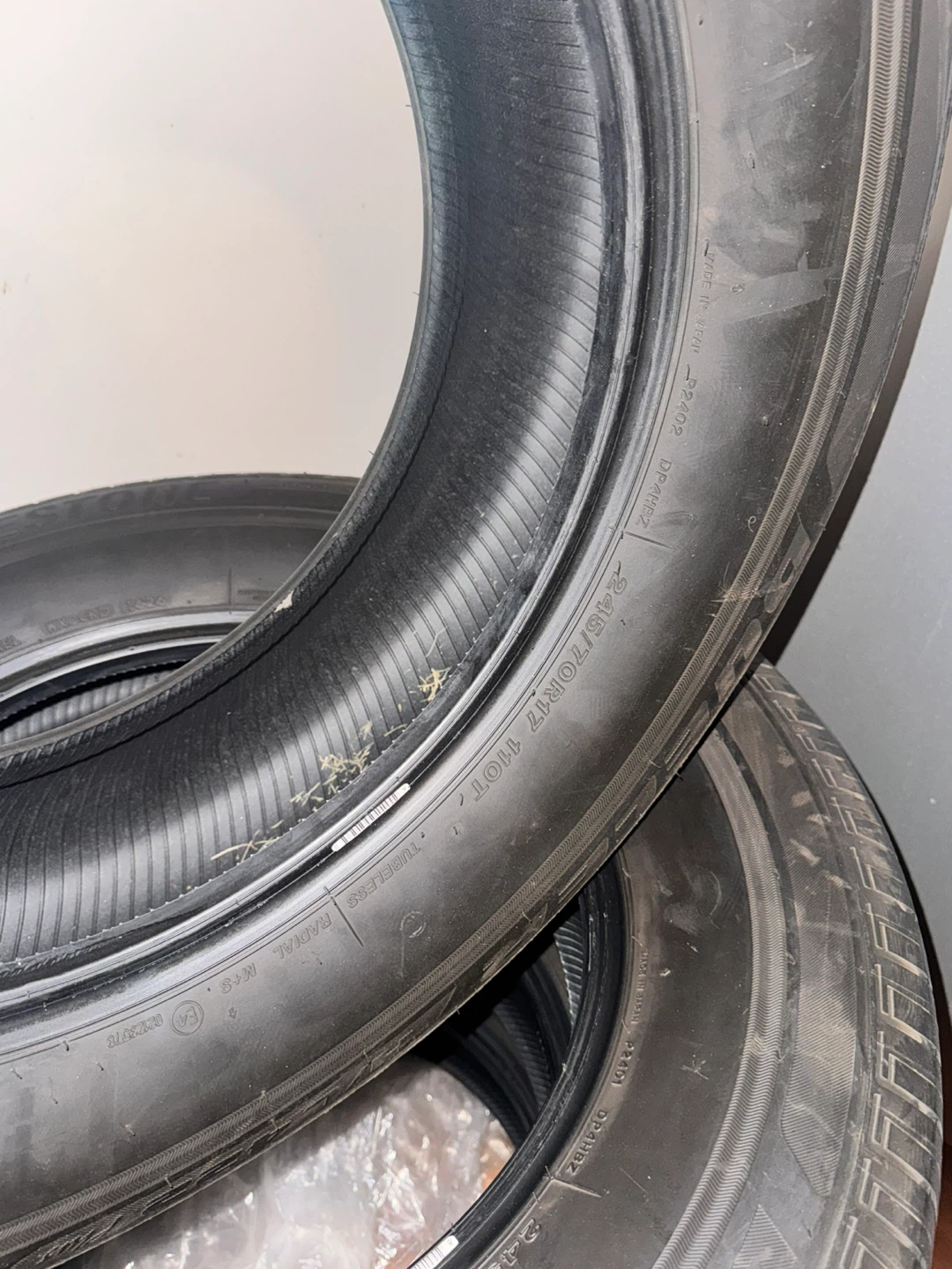 Bridgestone Dueler H/L 422 Plus - 245/70R17 - photo 4