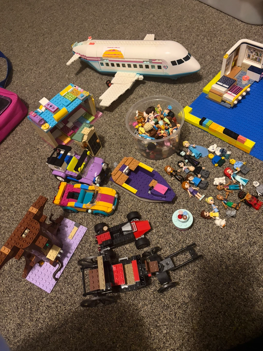 Large LEGO  Collection with Minifigures - photo 2