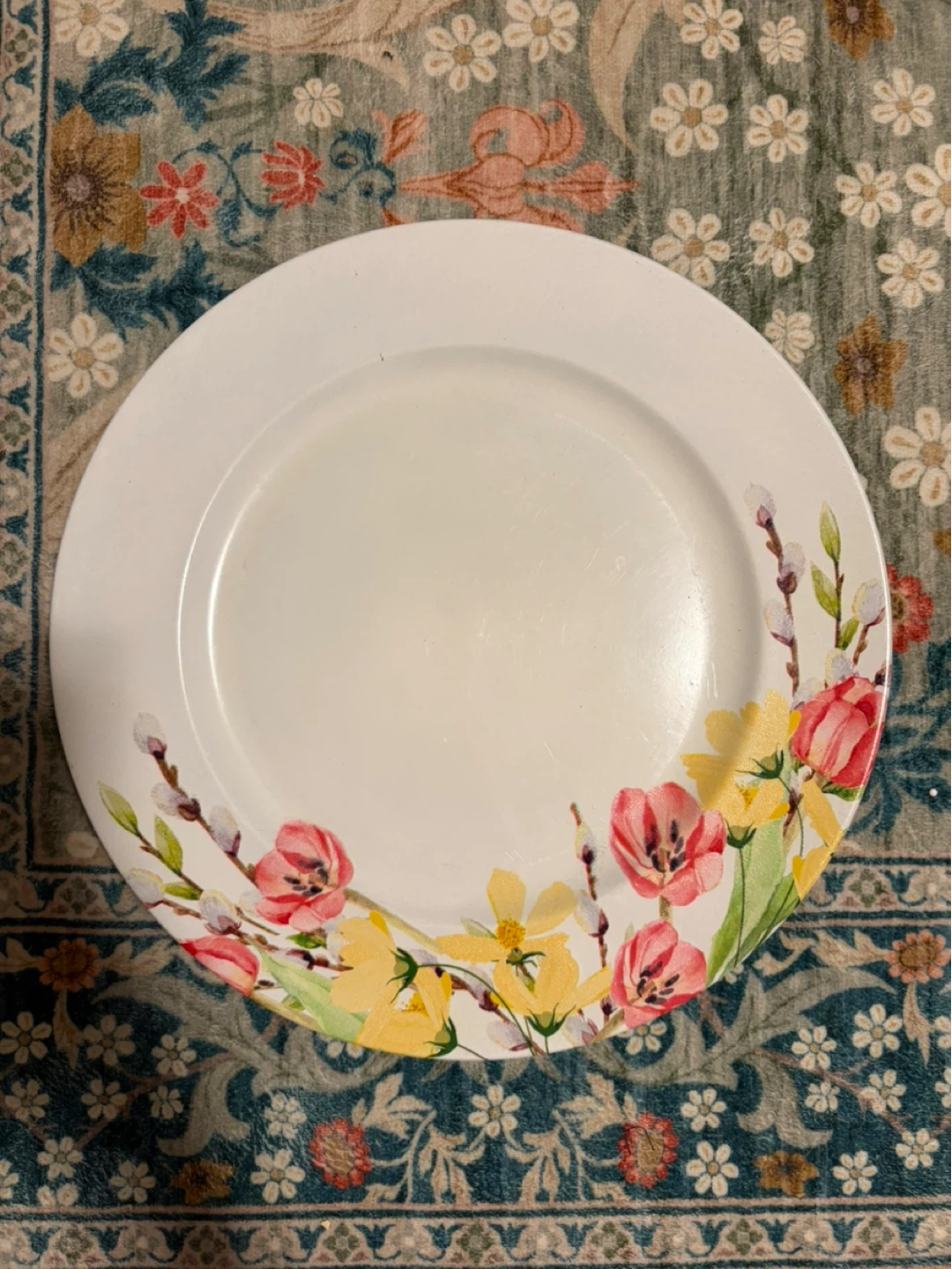 4 decorative plates - 13in