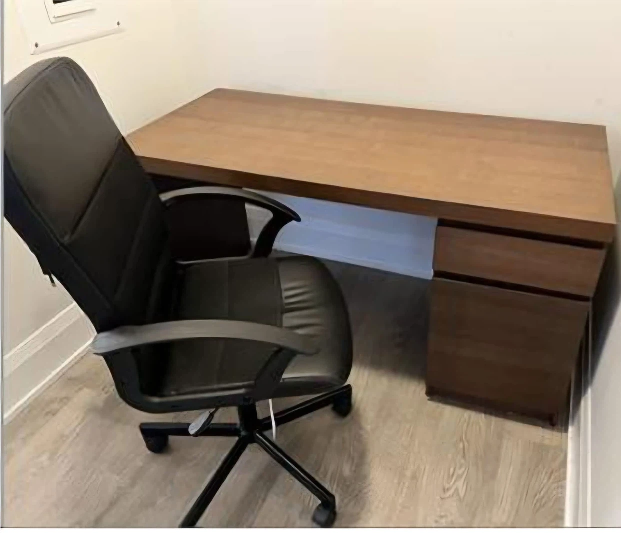 Solid Wood Desk with Black Office Chair
