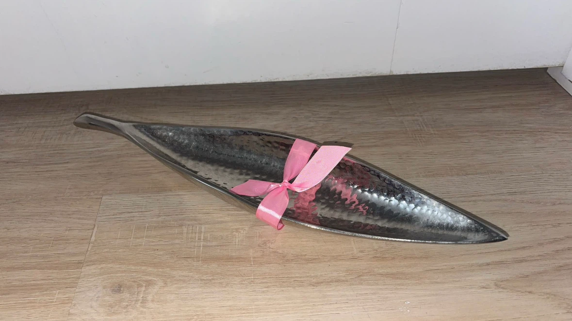 Modern Hammered Aluminum Leaf Tray