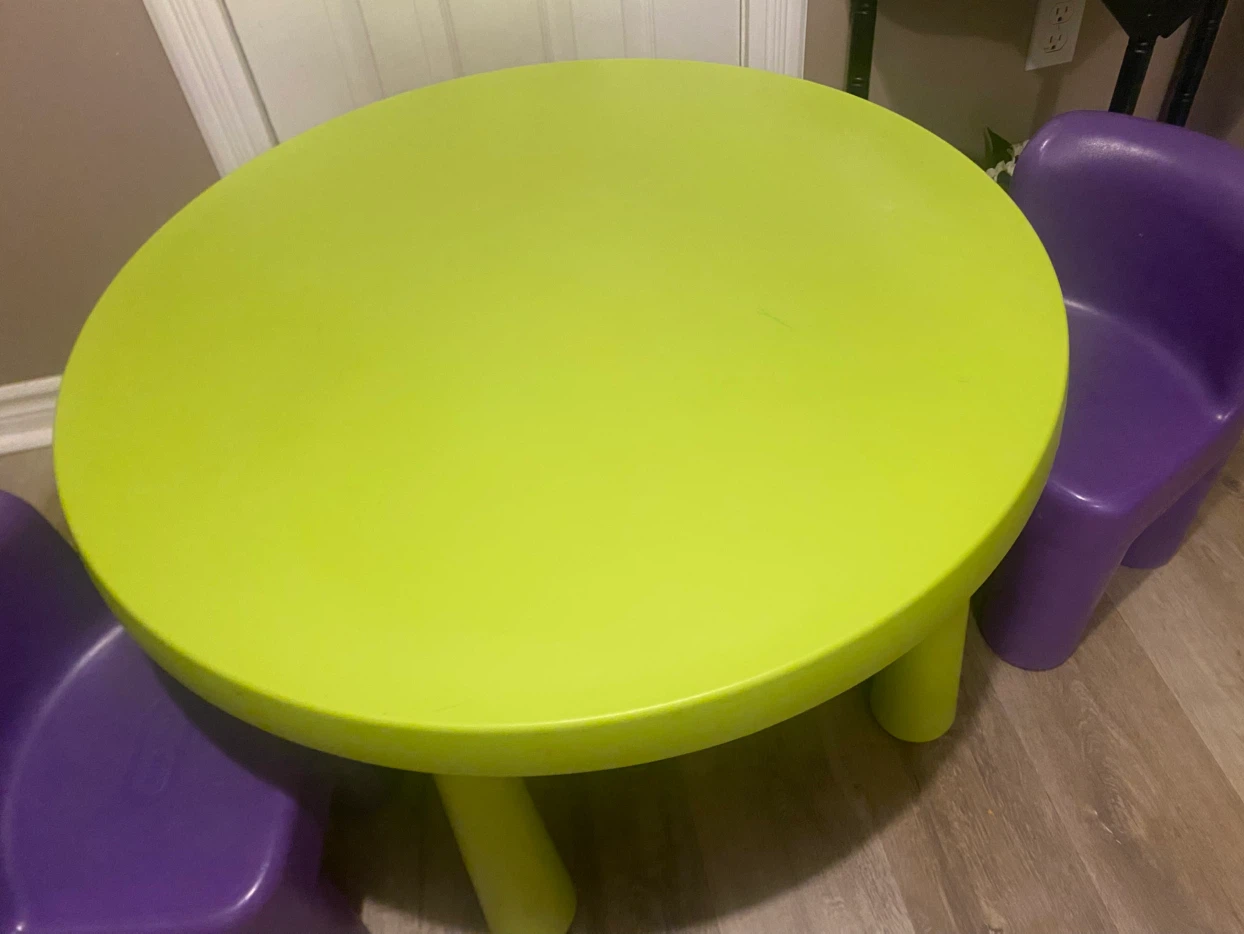 Kids table and chairs - photo 3