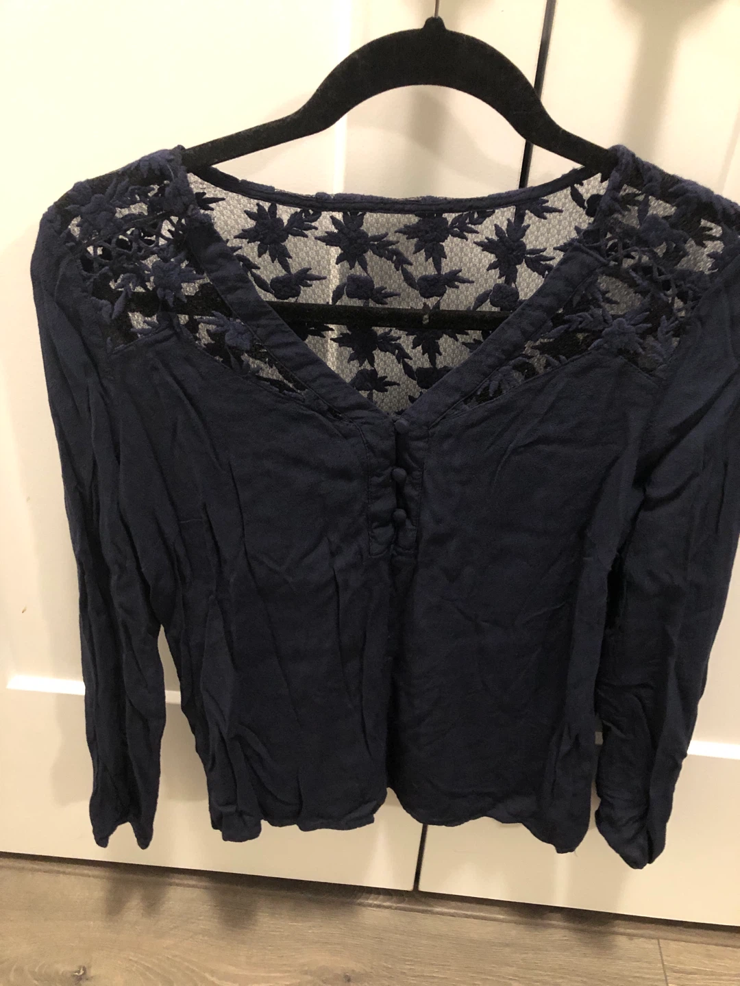 Navy blue full sleeve embroidered top 🆓