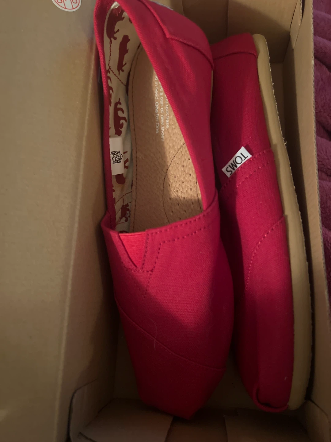 TOMS Classic Red Canvas Shoes - photo 2