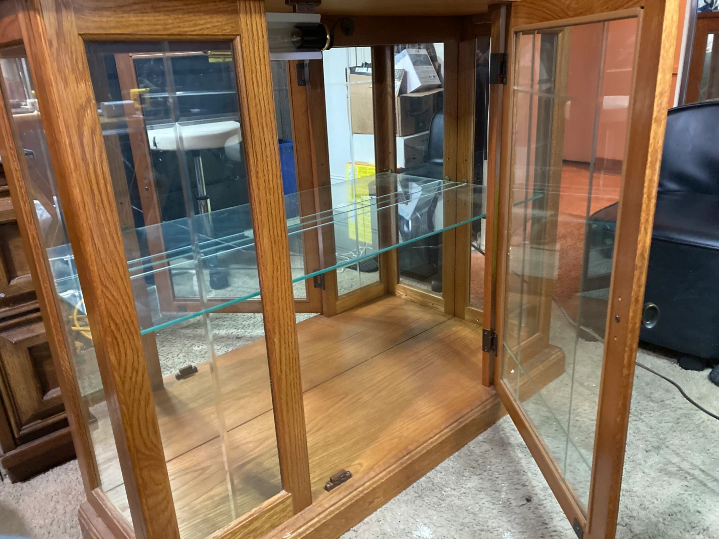 Oak Display Cabinet with Internal Lighting - photo 3