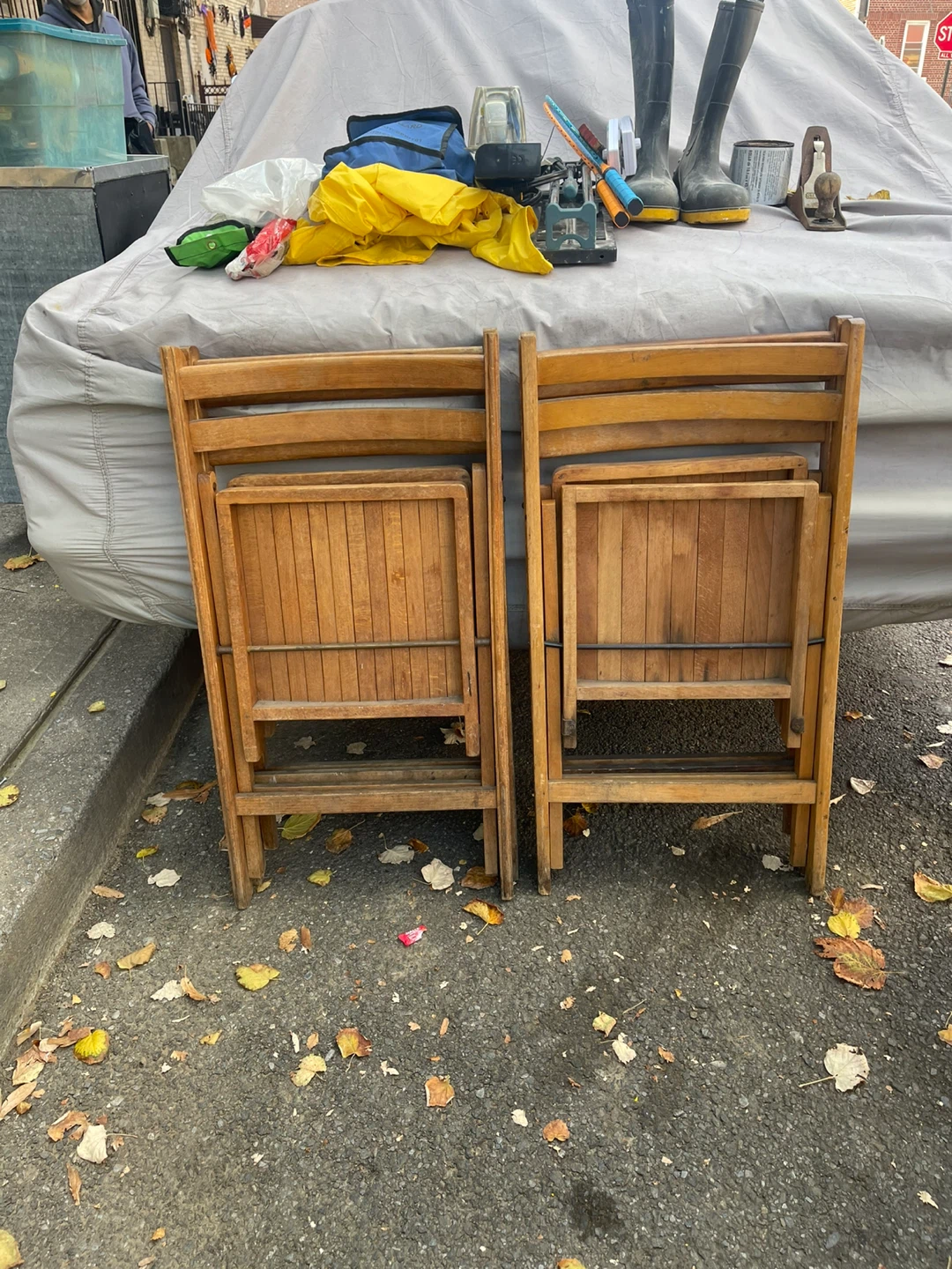 Set of 4 Wooden Folding Chairs - photo 2